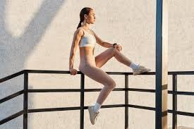 详解棒球规则中的“投球违例动作”及其产生的进垒补偿逻辑